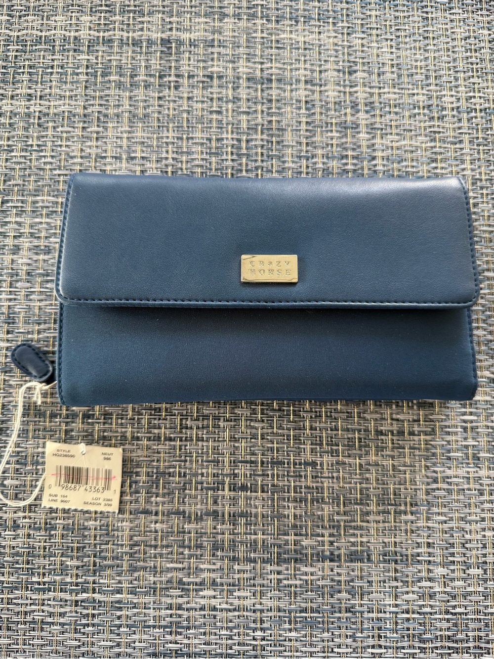 NWT Crazy Horse Liz Claiborne Navy Wallet Pocketbook